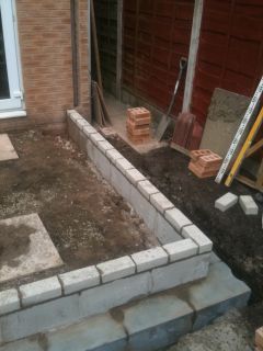 how do you lay a concrete base, Chris Smith Builder in Wigan