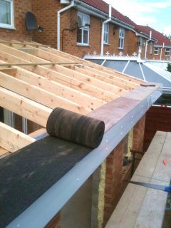 How to fit a roof properly